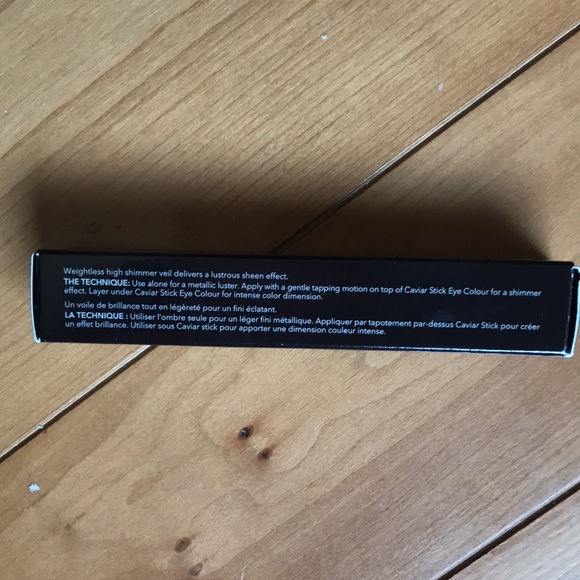 Laura Mercier - Liquid Eye Shadow- Caviar Chrome Veil - Night Sky - Picture 6 of 7